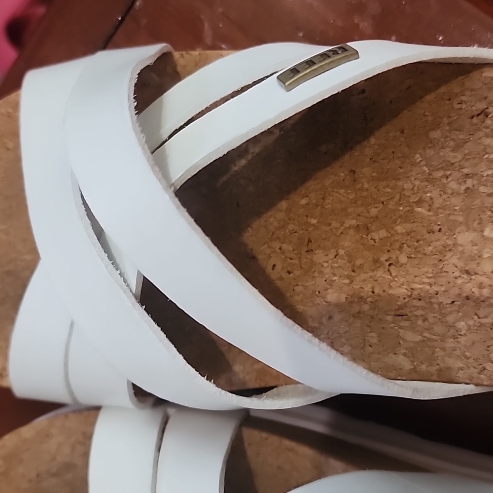 Reef White Mules with Cork Footbed Platform Open Toe Sandals, sz 9 - Picture 14 of 17
